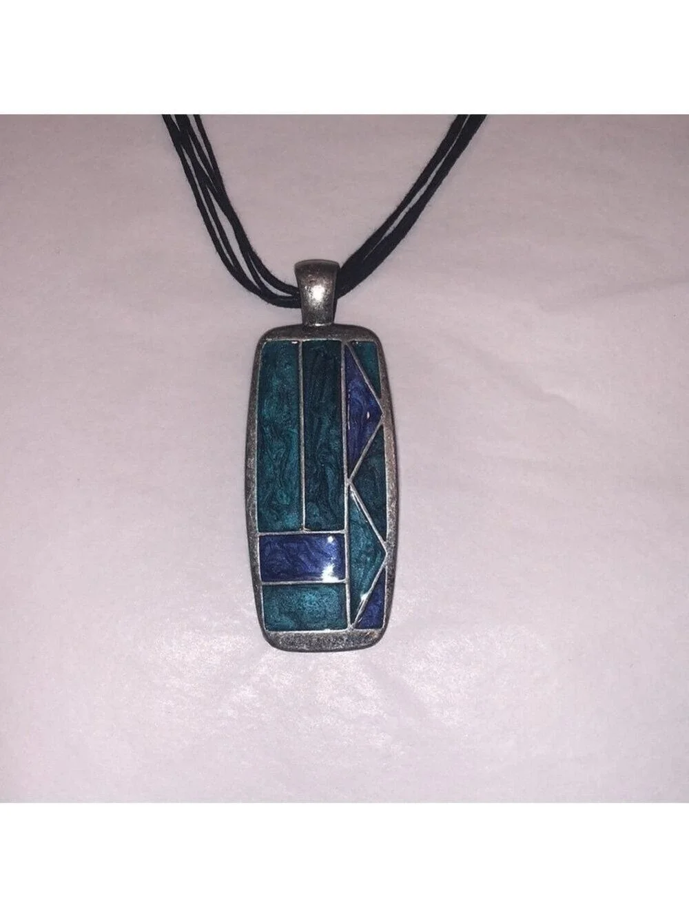 GORGEOUS Teal & Blue Pendant Choker Necklace